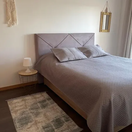 Garden & House * فيغيورا دا فوز